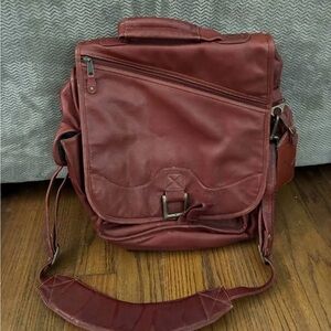 Men's Leather Messenger Bag